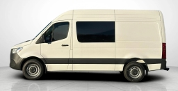 Mercedes-Benz Sprinter Crew Van Standard Roof 4-Cyl Diesel 2500 Standard Roof I4 Diesel 144" RWD 2026