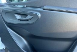 Mercedes-Benz Sprinter Crew Van Standard Roof 4-Cyl Diesel 2500 Standard Roof I4 Diesel 144" RWD 2026