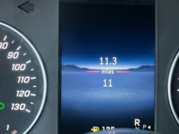 Mercedes-Benz Sprinter Crew Van Standard Roof 4-Cyl Diesel 2500 Standard Roof I4 Diesel 144" RWD 2026