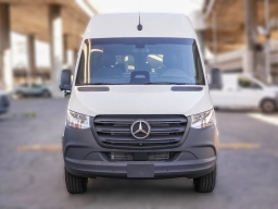 Mercedes-Benz Sprinter Crew Van Standard Roof 4-Cyl Diesel 2500 Standard Roof I4 Diesel 144" RWD 2026