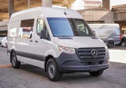 Mercedes-Benz Sprinter Crew Van Standard Roof 4-Cyl Diesel 2500 Standard Roof I4 Diesel 144" RWD 2026