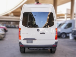 Mercedes-Benz Sprinter Crew Van Standard Roof 4-Cyl Diesel 2500 Standard Roof I4 Diesel 144" RWD 2026