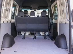 Mercedes-Benz Sprinter Crew Van Standard Roof 4-Cyl Diesel 2500 Standard Roof I4 Diesel 144" RWD 2026