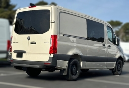 Mercedes-Benz Sprinter Crew Van Standard Roof 4-Cyl Diesel 2500 Standard Roof I4 Diesel 144" RWD 2026