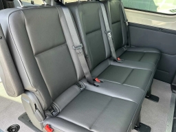 Mercedes-Benz Sprinter Crew Van Standard Roof 4-Cyl Diesel 2500 Standard Roof I4 Diesel 144" RWD 2026