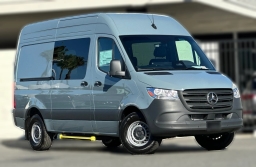 Mercedes-Benz Sprinter Crew Van Standard Roof 4-Cyl Diesel HO 2500 Standard Roof I4 Diesel HO 144" RWD 2026