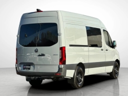 Mercedes-Benz Sprinter Crew Van Standard Roof 4-Cyl Diesel HO 2500 Standard Roof I4 Diesel HO 144" RWD 2026