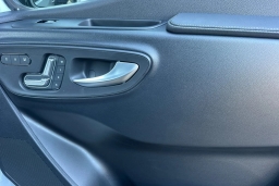 Mercedes-Benz Sprinter Crew Van Standard Roof 4-Cyl Diesel HO 2500 Standard Roof I4 Diesel HO 144" RWD 2026