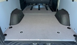 Mercedes-Benz Sprinter Crew Van Standard Roof 4-Cyl Diesel HO 2500 Standard Roof I4 Diesel HO 144" RWD 2026