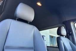 Mercedes-Benz Sprinter Crew Van Standard Roof 4-Cyl Diesel HO 2500 Standard Roof I4 Diesel HO 144" RWD 2026