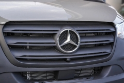 Mercedes-Benz Sprinter Crew Van Standard Roof 4-Cyl Diesel HO 2500 Standard Roof I4 Diesel HO 144" RWD 2026