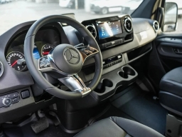 Mercedes-Benz Sprinter Crew Van Standard Roof 4-Cyl Diesel HO 2500 Standard Roof I4 Diesel HO 144" RWD 2026