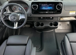 Mercedes-Benz Sprinter Crew Van Standard Roof 4-Cyl Diesel HO 2500 Standard Roof I4 Diesel HO 144" RWD 2025