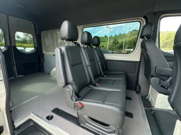 Mercedes-Benz Sprinter Crew Van Standard Roof 4-Cyl Diesel HO 2500 Standard Roof I4 Diesel HO 144" RWD 2025
