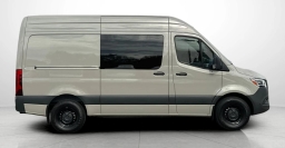 Mercedes-Benz Sprinter Crew Van Standard Roof 4-Cyl Diesel HO 2500 Standard Roof I4 Diesel HO 144" RWD 2025