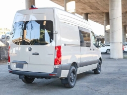 Mercedes-Benz Sprinter Crew Van Standard Roof 4-Cyl Diesel HO 2500 Standard Roof I4 Diesel HO 144" RWD 2026