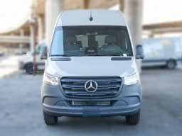 Mercedes-Benz Sprinter Crew Van Standard Roof 4-Cyl Diesel HO 2500 Standard Roof I4 Diesel HO 144" RWD 2026