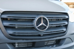 Mercedes-Benz Sprinter Crew Van Standard Roof 4-Cyl Diesel HO 2500 Standard Roof I4 Diesel HO 144" RWD 2026