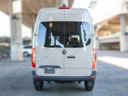 Mercedes-Benz Sprinter Crew Van Standard Roof 4-Cyl Diesel HO 2500 Standard Roof I4 Diesel HO 144" RWD 2026