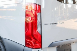 Mercedes-Benz Sprinter Crew Van Standard Roof 4-Cyl Diesel HO 2500 Standard Roof I4 Diesel HO 144" RWD 2026