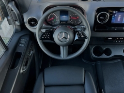 Mercedes-Benz Sprinter Crew Van Standard Roof 4-Cyl Diesel HO 2500 Standard Roof I4 Diesel HO 144" RWD 2025