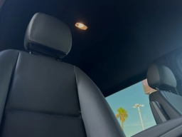 Mercedes-Benz Sprinter Crew Van Standard Roof 4-Cyl Diesel HO 2500 Standard Roof I4 Diesel HO 144" RWD 2025