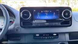 Mercedes-Benz Sprinter Crew Van Standard Roof 4-Cyl Diesel HO 2500 Standard Roof I4 Diesel HO 144" RWD 2026