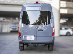 Mercedes-Benz Sprinter Crew Van Standard Roof 4-Cyl Diesel HO 2500 Standard Roof I4 Diesel HO 144" AWD 2026