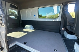 Mercedes-Benz Sprinter Crew Van Standard Roof 4-Cyl Diesel HO 2500 Standard Roof I4 Diesel HO 144" AWD 2026