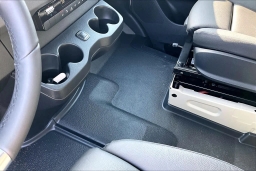 Mercedes-Benz Sprinter Crew Van Standard Roof 4-Cyl Diesel HO 2500 Standard Roof I4 Diesel HO 144" AWD 2026