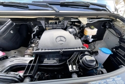 Mercedes-Benz Sprinter Crew Van Standard Roof 4-Cyl Diesel HO 2500 Standard Roof I4 Diesel HO 144" AWD 2026