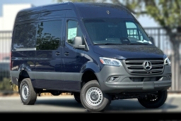 Mercedes-Benz Sprinter Crew Van Standard Roof 4-Cyl Diesel HO 2500 Standard Roof I4 Diesel HO 144" AWD 2025