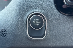 Mercedes-Benz Sprinter Crew Van Standard Roof 4-Cyl Diesel HO 2500 Standard Roof I4 Diesel HO 144" AWD 2025