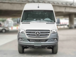 Mercedes-Benz Sprinter Crew Van Standard Roof 4-Cyl Diesel HO 2500 Standard Roof I4 Diesel HO 144" AWD 2026