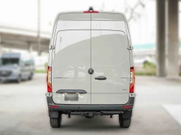 Mercedes-Benz Sprinter Crew Van Standard Roof 4-Cyl Diesel HO 2500 Standard Roof I4 Diesel HO 144" AWD 2026