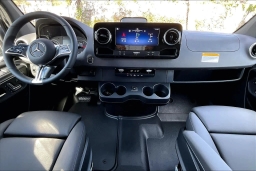 Mercedes-Benz Sprinter Crew Van Standard Roof 4-Cyl Diesel HO 2500 Standard Roof I4 Diesel HO 144" AWD 2026