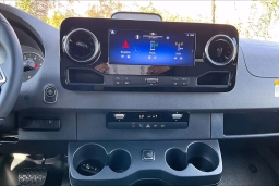 Mercedes-Benz Sprinter Crew Van Standard Roof 4-Cyl Diesel HO 2500 Standard Roof I4 Diesel HO 144" AWD 2026