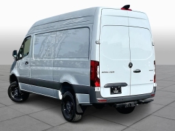 Mercedes-Benz Sprinter Crew Van Standard Roof 4-Cyl Diesel HO 2500 Standard Roof I4 Diesel HO 144" AWD 2026