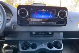 Mercedes-Benz Sprinter Crew Van Standard Roof 4-Cyl Diesel HO 2500 Standard Roof I4 Diesel HO 144" AWD 2026