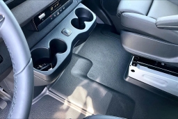 Mercedes-Benz Sprinter Crew Van Standard Roof 4-Cyl Diesel HO 2500 Standard Roof I4 Diesel HO 144" AWD 2026