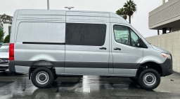 Mercedes-Benz Sprinter Crew Van Standard Roof 4-Cyl Diesel HO 2500 Standard Roof I4 Diesel HO 144" AWD 2026