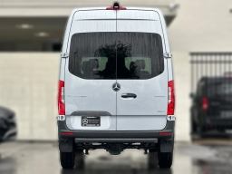 Mercedes-Benz Sprinter Crew Van Standard Roof 4-Cyl Diesel HO 2500 Standard Roof I4 Diesel HO 144" AWD 2026