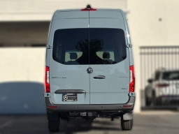 Mercedes-Benz Sprinter Crew Van High Roof 4-Cyl Diesel HO 2500 High Roof I4 Diesel HO 170" AWD 2026