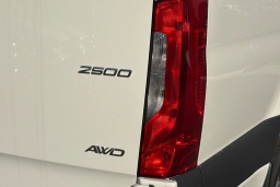 Mercedes-Benz Sprinter Crew Van High Roof 4-Cyl Diesel HO 2500 High Roof I4 Diesel HO 170" AWD 2026