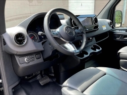 Mercedes-Benz Sprinter Cargo Van 2500 Standard Roof I4 Diesel HO 144" RWD 2025