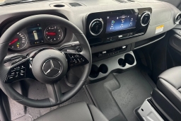 Mercedes-Benz Sprinter Cargo Van Standard Roof 4-Cyl Diesel 2500 Standard Roof I4 Diesel 144" RWD 2025