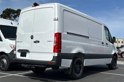 Mercedes-Benz Sprinter Cargo Van Standard Roof 4-Cyl Diesel 2500 Standard Roof I4 Diesel 144" RWD 2026