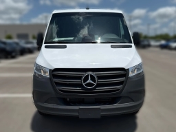 Mercedes-Benz Sprinter Cargo Van Standard Roof 4-Cyl Diesel 2500 Standard Roof I4 Diesel 144" RWD 2025
