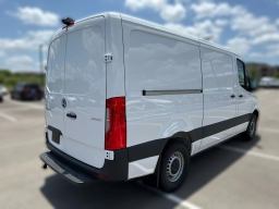 Mercedes-Benz Sprinter Cargo Van Standard Roof 4-Cyl Diesel 2500 Standard Roof I4 Diesel 144" RWD 2025