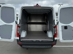 Mercedes-Benz Sprinter Cargo Van Standard Roof 4-Cyl Diesel 2500 Standard Roof I4 Diesel 144" RWD 2025